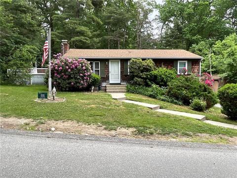 32 Edgewood Rd, Glocester, RI 02814 photo 1