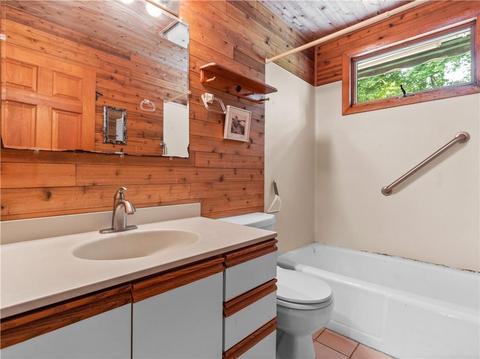 15 Colonial Dr, Warren, RI 02885 photo 12
