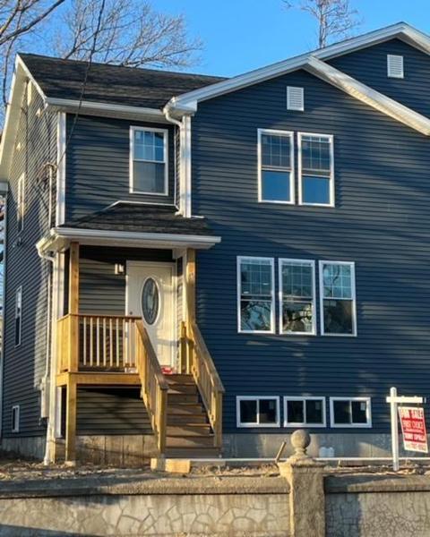78 Hamlet Ave, Woonsocket, RI 02895 photo 4