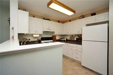 96 Mill St #304, Woonsocket, RI 02895 photo 6
