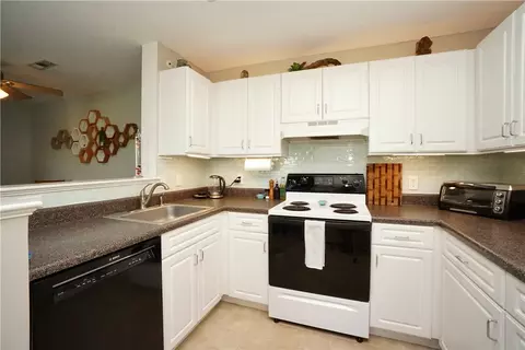 96 Mill St #304, Woonsocket, RI 02895 photo 5