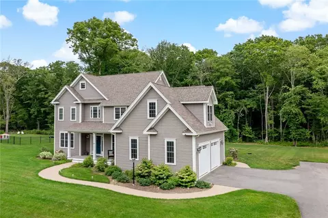 44 Lantern Rd, Lincoln, RI 02865 photo 2