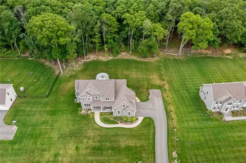 44 Lantern Rd, Lincoln, RI 02865 photo 3