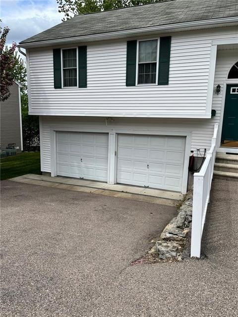 42 Manila Ave, Woonsocket, RI 02895 photo 3