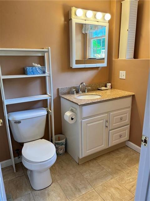 42 Manila Ave, Woonsocket, RI 02895 photo 21