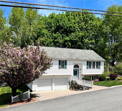 42 Manila Ave, Woonsocket, RI 02895 photo 1