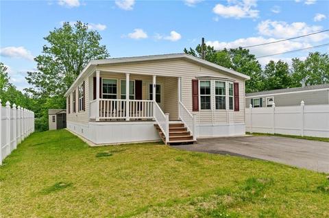8 Pond Rd, Glocester, RI 02814 photo 1