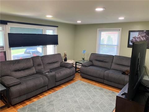 43 Maribeth Dr, Johnston, RI 02919 photo 5