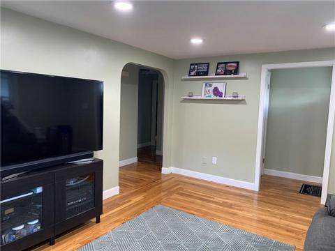 43 Maribeth Dr, Johnston, RI 02919 photo 4