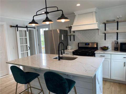 70 Huron St, Warwick, RI 02889 photo 3