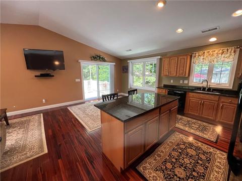5 Obadiah Ave, Warwick, RI 02889 photo 2
