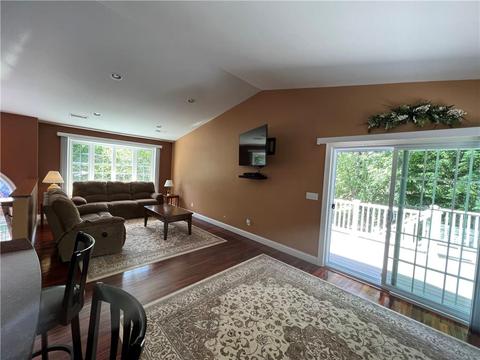 5 Obadiah Ave, Warwick, RI 02889 photo 4