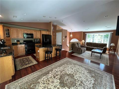 5 Obadiah Ave, Warwick, RI 02889 photo 5