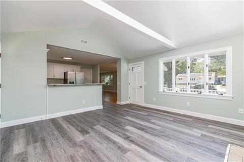 11 Holmes St, Westerly, RI 02891 photo 8