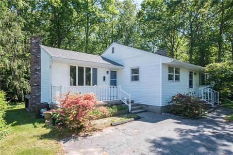 11 Holmes St, Westerly, RI 02891 photo 3