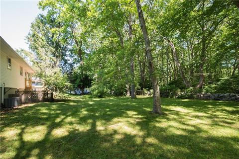 11 Holmes St, Westerly, RI 02891 photo 5