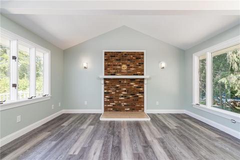 11 Holmes St, Westerly, RI 02891 photo 9