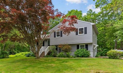 10 Lovat Ln, Westerly, RI 02891 photo 2
