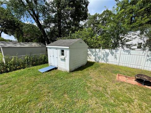 76 Pine Crest Dr, East Providence, RI 02915 photo 16