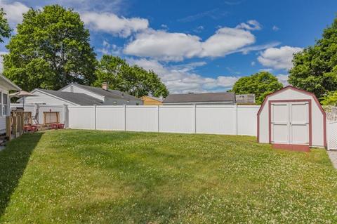 204 Halsey Rd, Woonsocket, RI 02895 photo 33