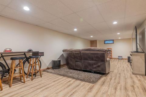 204 Halsey Rd, Woonsocket, RI 02895 photo 20
