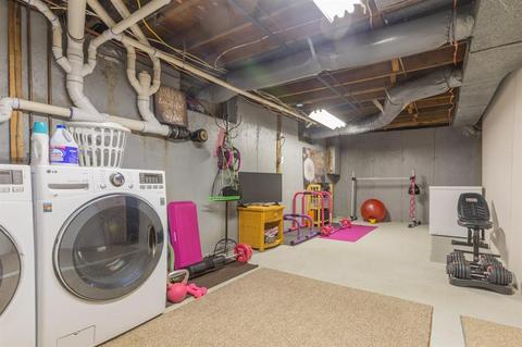 204 Halsey Rd, Woonsocket, RI 02895 photo 26