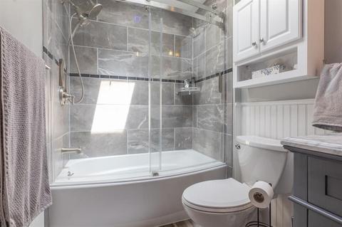 204 Halsey Rd, Woonsocket, RI 02895 photo 17
