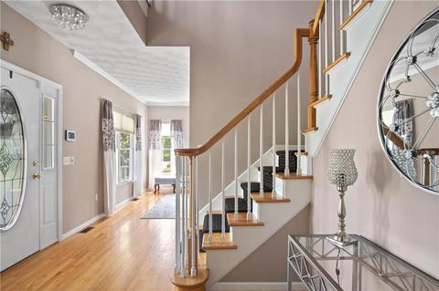 16 Ashbrook Dr, Cranston, RI 02921 photo 6
