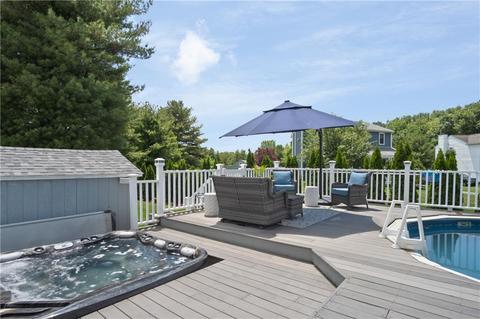 16 Ashbrook Dr, Cranston, RI 02921 photo 5