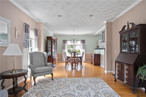 16 Ashbrook Dr, Cranston, RI 02921 photo 8