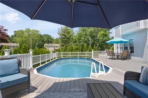 16 Ashbrook Dr, Cranston, RI 02921 photo 3