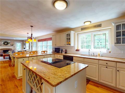 202 Ridge Dr, Exeter, RI 02822 photo 8