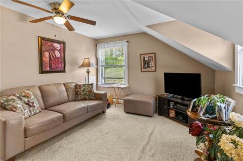 90 Spooner Ave, Warwick, RI 02886 photo 17