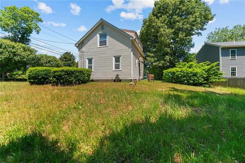 90 Spooner Ave, Warwick, RI 02886 photo 4