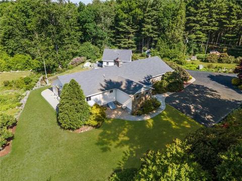 112 S Killingly Rd, Foster, RI 02825 photo 3