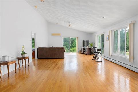 112 S Killingly Rd, Foster, RI 02825 photo 6
