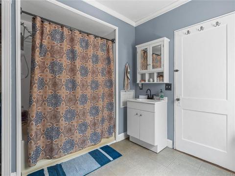86 Howard Ave, Coventry, RI 02816 photo 14