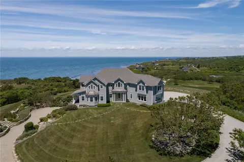 1423 Cooneymus Rd, Block Island, RI 02807