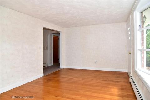 93 Crane St, Warwick, RI 02889 photo 6