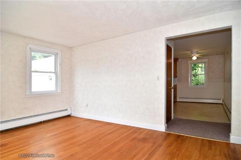 93 Crane St, Warwick, RI 02889 photo 7