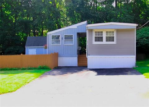 21 Woodridge Dr, Mapleville, RI 02839 photo 2