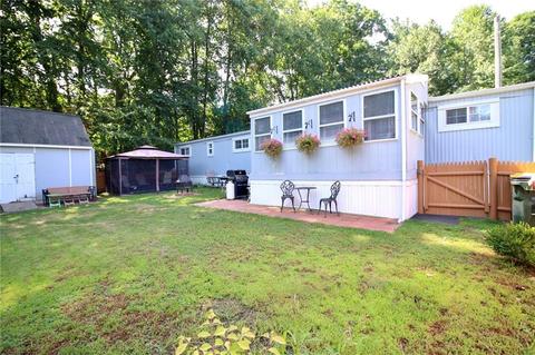 21 Woodridge Dr, Mapleville, RI 02839 photo 1