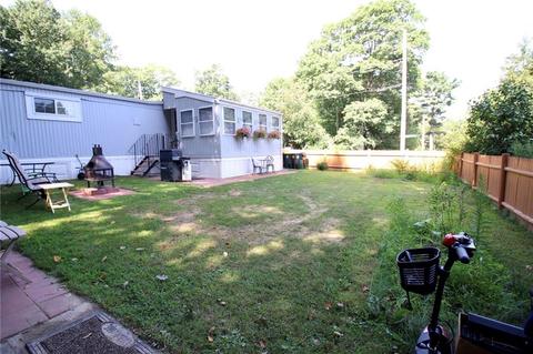 21 Woodridge Dr, Mapleville, RI 02839 photo 7