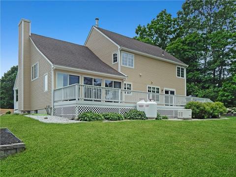 24 Links Psge, Westerly, RI 02891 photo 2
