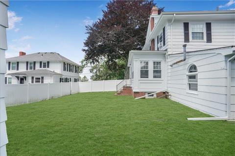 1577 Highland Ave, Fall River, MA 02720 photo 23