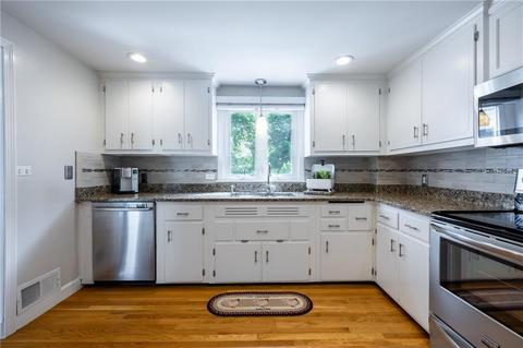 61 Knowles Dr, Warwick, RI 02888 photo 10