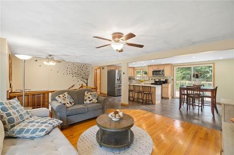 3175 Flat River Rd, Coventry, RI 02816 photo 5