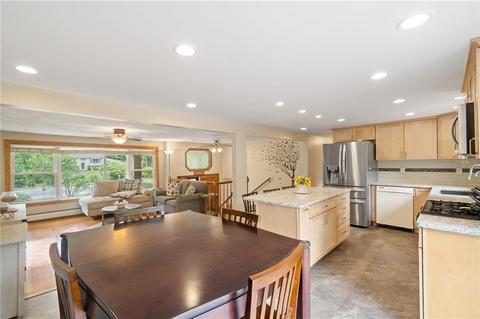 3175 Flat River Rd, Coventry, RI 02816 photo 4