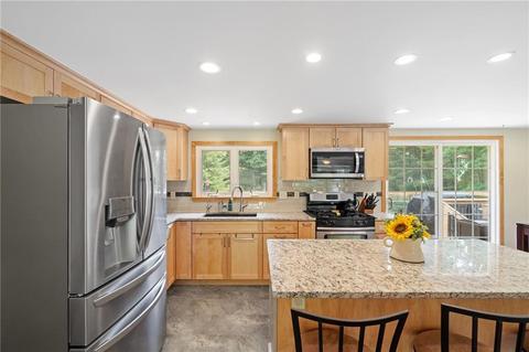 3175 Flat River Rd, Coventry, RI 02816 photo 7