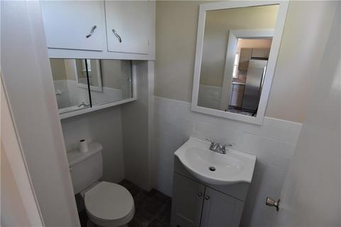 84 Warwick St, Woonsocket, RI 02895 photo 9